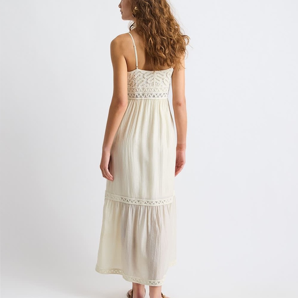 RW&CO. Sleeveless Crochet And Chiffon Midi Dress - Picture 2 of 6